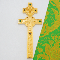 2.7.2240лнп Крест напрестольный латунный с натуральными камнями в позолоте
