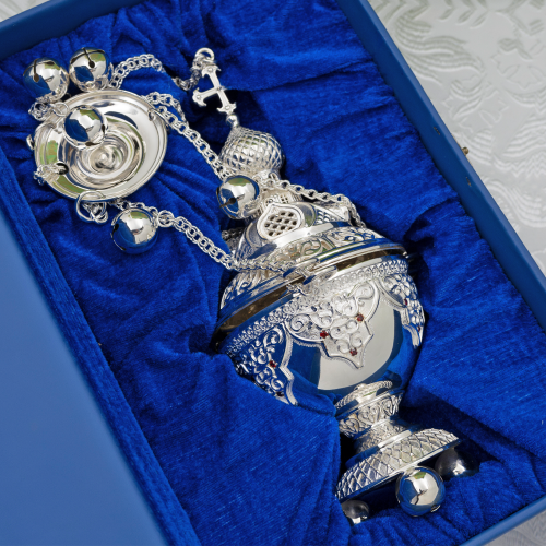 2.7.1587л Кадило латунное с красными камнями в серебрении фото 3 2.7.1587л Кадило латунное с красными камнями в серебрении фото 3