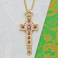 2.10.0526лп-2/1лп Крест наперсный латунный с красными камнями в позолоте