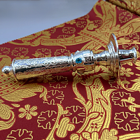 2.7.0763л Подсвечник латунный в серебрении