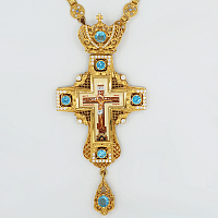 2.10.0035лп-2/49лп Крест наперсный латунный в позолоте со вставками и цепью
