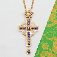 2.10.0069лп-2/1лп Крест латунный с фиолетовыми камнями в позолоте с цепью