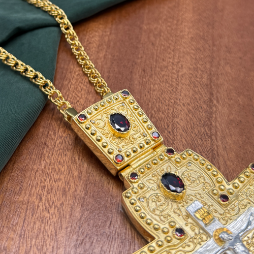 2.10.0058лп/1лп Крест наперсный в позолоте с цепью фото 4 2.10.0058лп/1лп Крест наперсный в позолоте с цепью фото 4