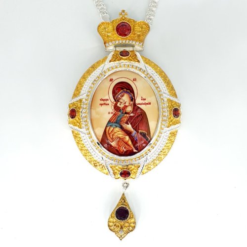 2.7.0986лф-2/1л Панагия латунная с фрагментарной позолотой и цепью