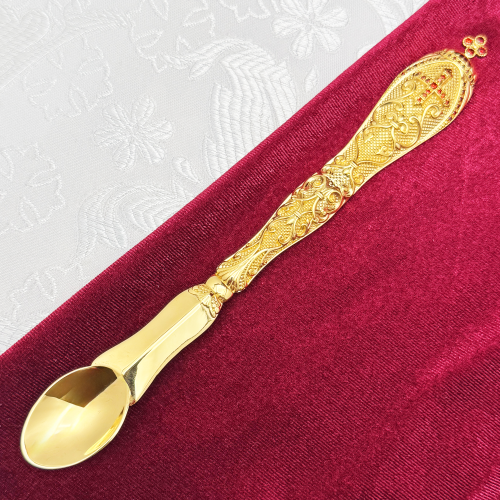 2.7.0698лп Лжица латунная в позолоте со вставками