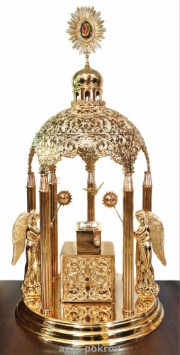 2.7.2120лп 2.7.2120лп Дарохранительница латунная с красными камнями в позолоте купить