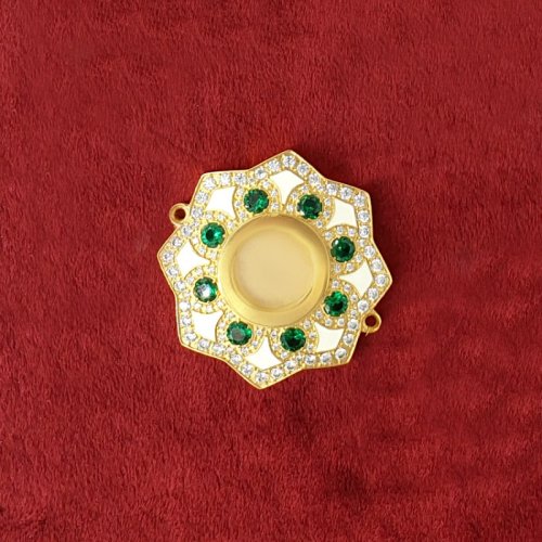 2.7.1037лпэ Мощевик латунный в позолоте с эмалью 2.7.1037лпэ Мощевик латунный в позолоте с эмалью