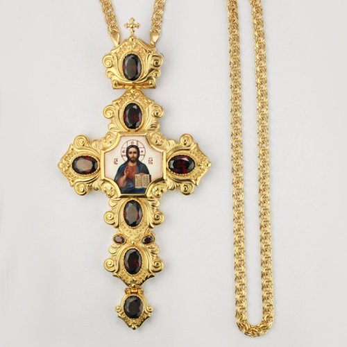 2.10.0387лп-2/1лп Крест латунный в позолоте с деколем и с цепью 2.10.0387лп-2/1лп Крест латунный в позолоте с деколем и с цепью