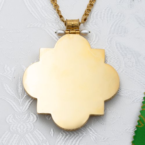 2.7.0706лп/1лп Панагия латунная со вставками в позолоте фото 4 2.7.0706лп/1лп Панагия латунная со вставками в позолоте фото 4