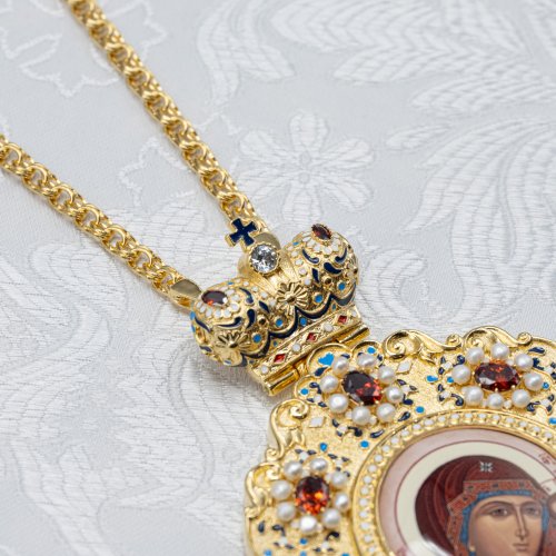 2.7.2525лпэ-2/1лп Панагия в позолоте с эмалью фото 3