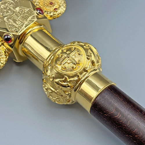 2.7.2478лп Жезл латунный с красными камнями в позолоте фото 2