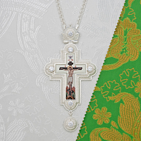 2.10.0249л-2/1л Крест латунный с белыми камнями в серебрении