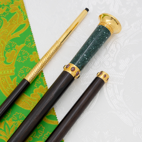 2.7.2444лпч Посох латунный с красными камнями в позолоте