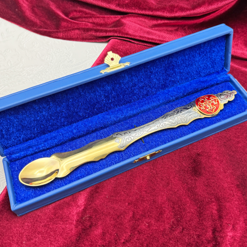 2.7.1094лпрэ Лжица латунная в позолоте с эмалью фото 3