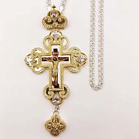 2.10.0290лф-2/1л Крест латунный с фрагментальной позолотой и цепью
