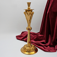 2.7.1717лп Подсвечник латунный с красными камнями в позолоте