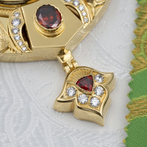 2.7.2715лп-0/154лп Панагия латунная в позолоте фото 3