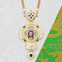 2.10.0417лп-2/1лп Крест наперсный латунный с зелеными камнями в позолоте