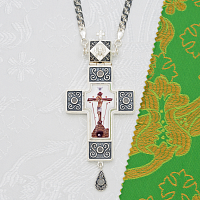 2.10.0643лр-2/1лр Крест наперсный латунный с белыми камнями в серебрении