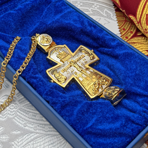 2.10.0408лф/1лп Крест наперсный с фрагментарной позолотой и голубыми фианитами фото 5