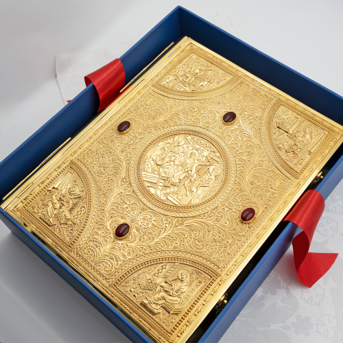 2.7.2228лнп Евангелие с натуральными камнями в позолоте фото 6 2.7.2228лнп Евангелие с натуральными камнями в позолоте фото 6