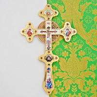 2.7.0834лп Напрестольный латунный крест с красными камнями в позолоте 