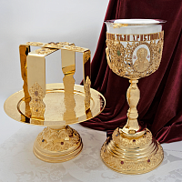 2.7.0958клпэ-К/3 Евхаристический комбинированый набор 1,5 л с красными камнями в позолоте