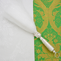 2.7.0130л.0-31 Кропило Архиерейское латунное с белыми камнями в серебрении