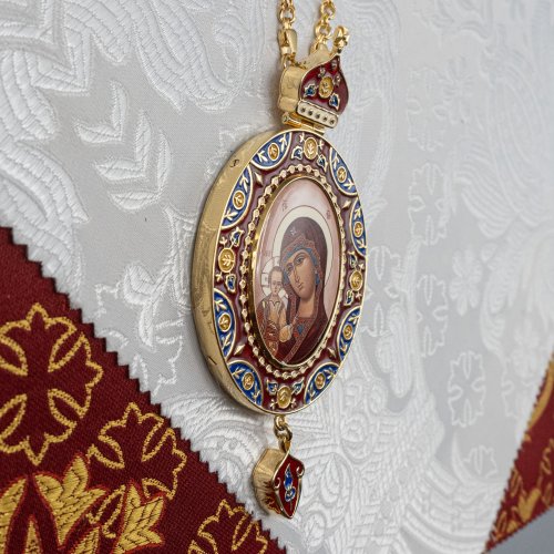 2.7.2376лпэ-2/1лп Панагия в позолоте с эмалью фото 3 2.7.2376лпэ-2/1лп Панагия в позолоте с эмалью фото 3