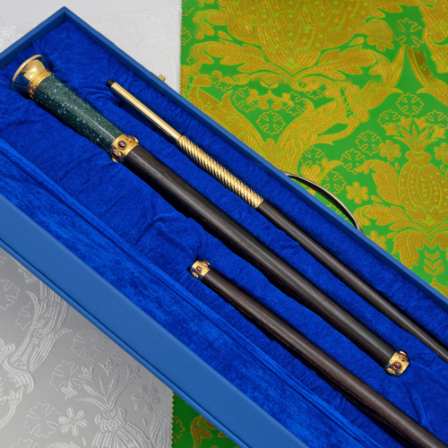 2.7.2444лпч Посох латунный с красными камнями в позолоте фото 2