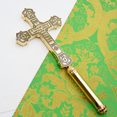 2.7.2898лпэ-2 Крест напрестольный латунный в позолоте фото 5 2.7.2898лпэ-2 Крест напрестольный латунный в позолоте фото 5