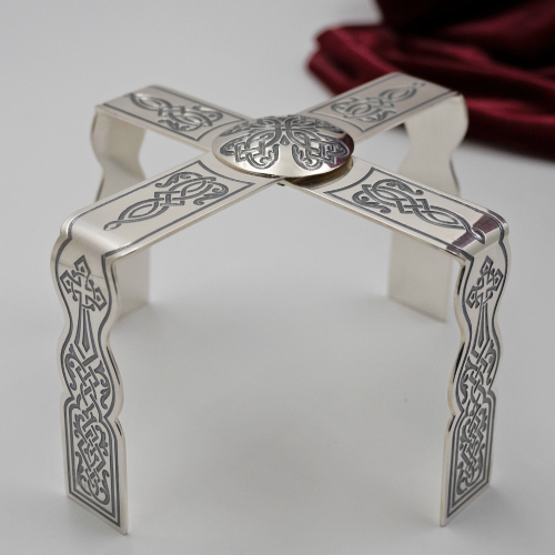 2.7.1809лр Звездица латунная с патинированием в серебрении