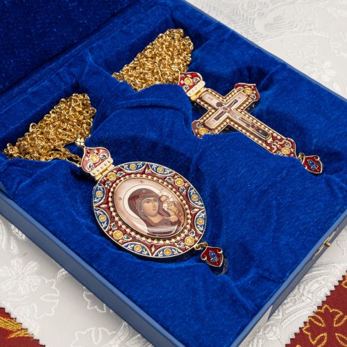 2.7.2376лпэ-2/1лп Панагия в позолоте с эмалью фото 7 2.7.2376лпэ-2/1лп Панагия в позолоте с эмалью фото 7