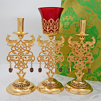 2.7.2871лп-К-М Набор напрестольный - лампада и подсвечники с эмалью в позолоте