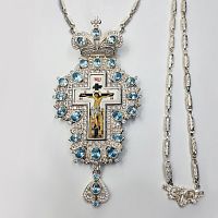 2.10.0216л-2/76л Крест наперсный латунный с голубыми камнями в серебрении