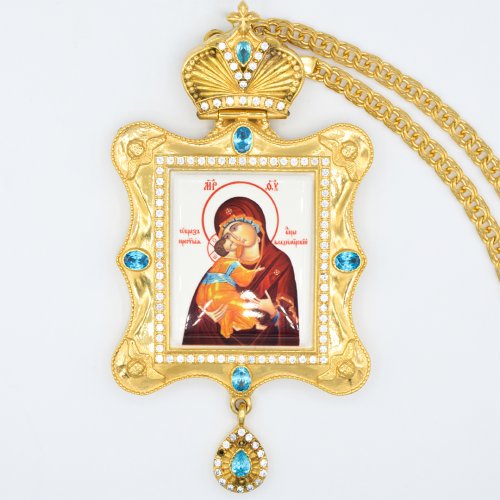 2.7.0748лп-2/1лп Панагия латунная в позолоте со вставками и цепью фото 2 2.7.0748лп-2/1лп Панагия латунная в позолоте со вставками и цепью фото 2