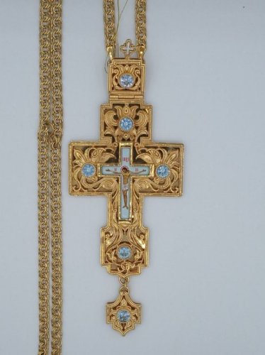 2.10.0027лп-2/1лп Крест наперсный латунный в позолоте с цепью 2.10.0027лп-2/1лп Крест наперсный латунный в позолоте с цепью