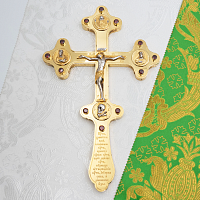 2.7.0538лп Крест напрестольный латунный с красными камнями в позолоте