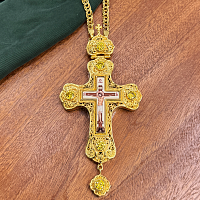 2.10.0531лп-2/1лп Крест наперсный латунный в позолоте