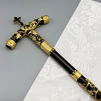 2.7.2365лнп Жезл латунный с натуральными камнями в позолоте