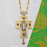 2.10.0528лпэ/1лп Наперсный крест латунный с эмалью в позолоте