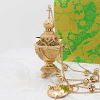 2.7.1129лп Кадило латунное с голубыми камнями в позолоте