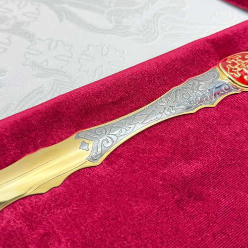 2.7.1094лпрэ Лжица латунная в позолоте с эмалью фото 6