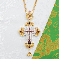 2.10.0331лф-2/1лп Крест латунный с красными камнями в серебрении с фрагментальной позолотой