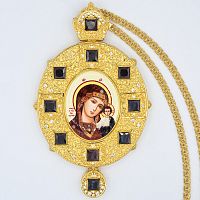 2.10.0617лпэ/1лп Крест наперсный латунный с красными камнями и эмалью в позолоте