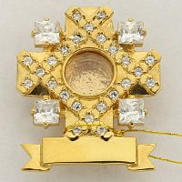 2.7.0339лп Мощевик латунный с белыми камнями в позолоте