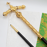 2.7.2722лп Жезл латунный с красными камнями в позолоте