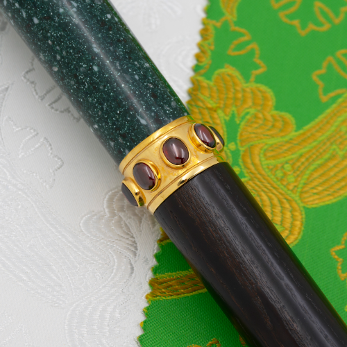 2.7.2444лпч Посох латунный с красными камнями в позолоте фото 5