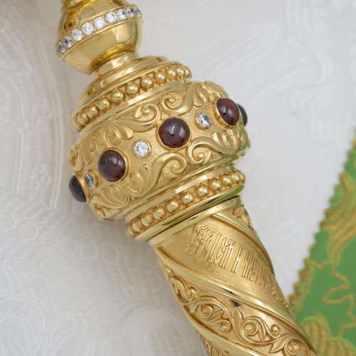 2.7.2722лп Жезл латунный с красными камнями в позолоте фото 5