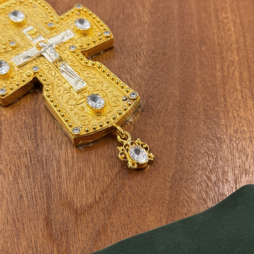 2.10.0058лп/1лп Крест наперсный латунный в позолоте с цепью фото 5